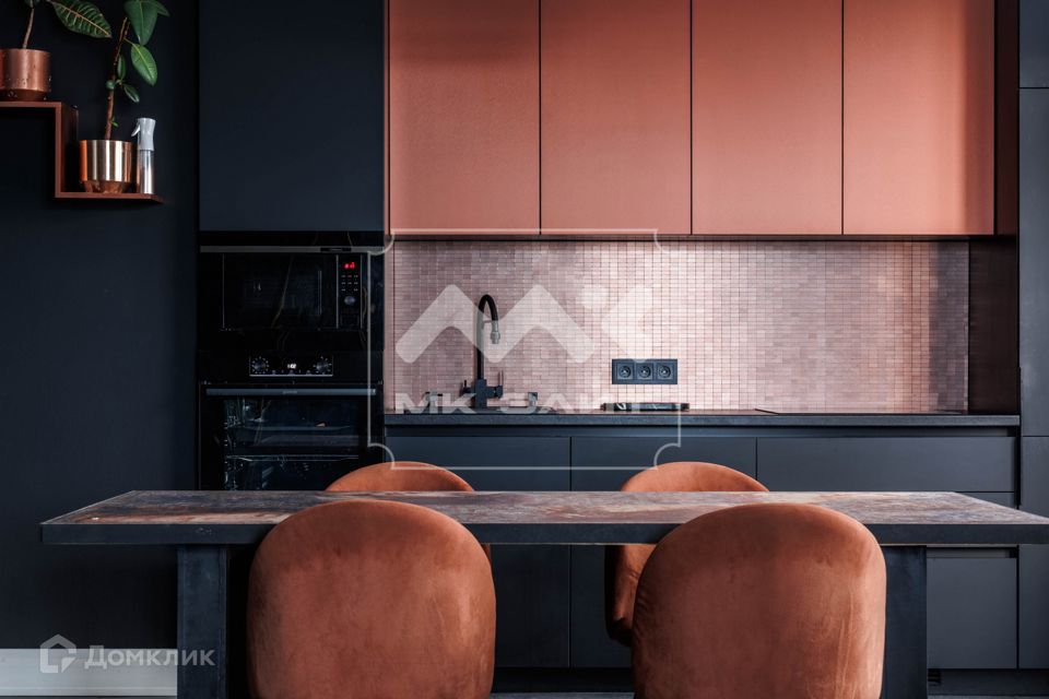 Продаётся 3-комнатная квартира, 90 м²