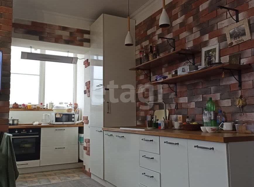 Продаётся 2-комнатная квартира, 57.5 м²