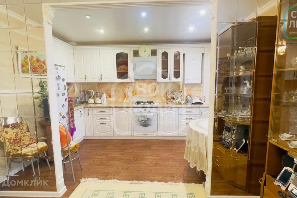 Продаётся 3-комнатная квартира, 93 м²