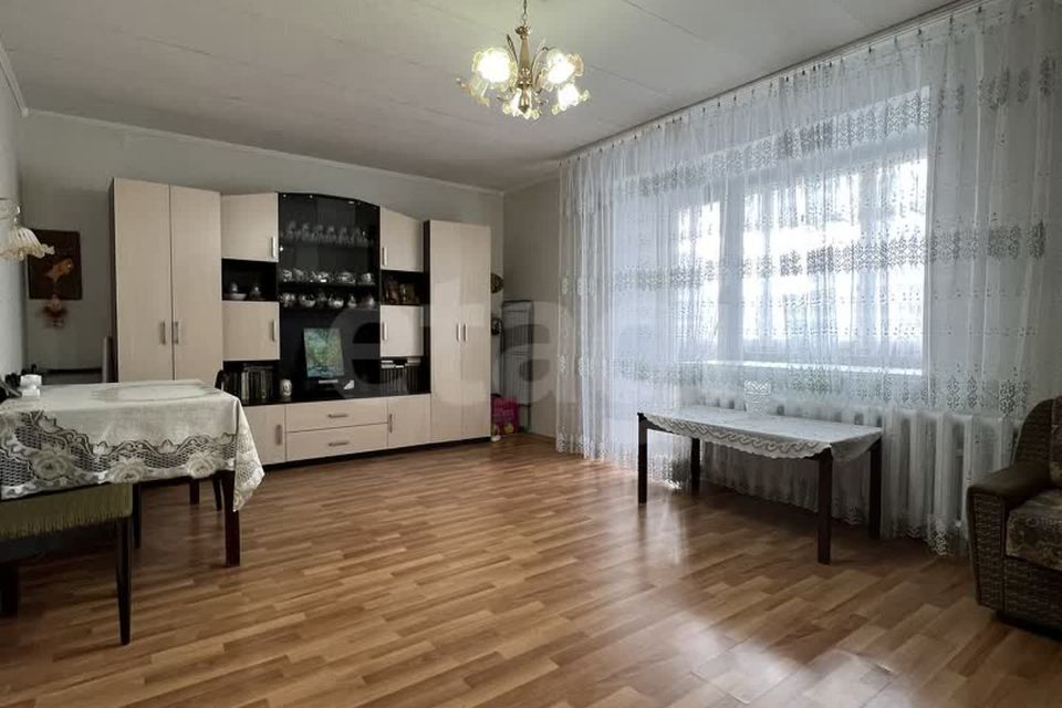 Продаётся 1-комнатная квартира, 49.2 м²