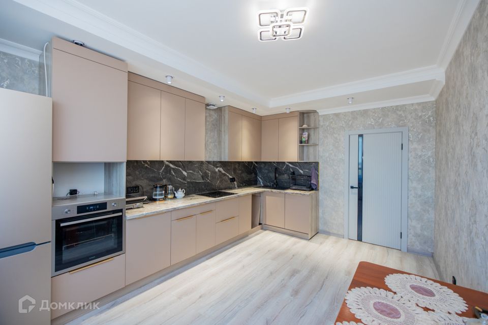 Продаётся 3-комнатная квартира, 90 м²