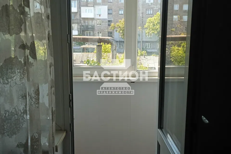 Продаётся 1-комнатная квартира, 30.4 м²