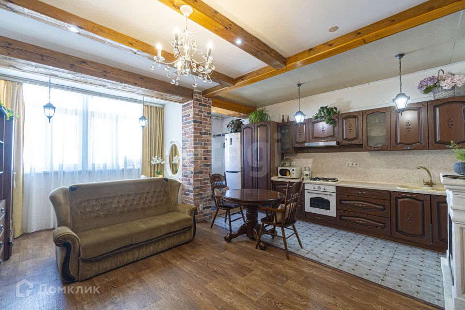 Продаётся 2-комнатная квартира, 56.2 м²