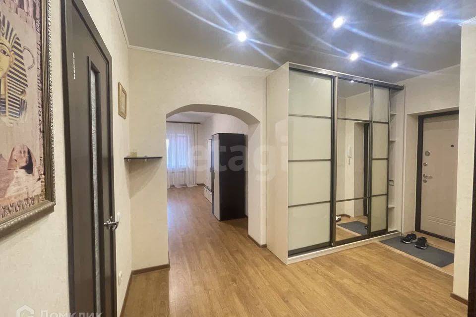 Сдаётся 2-комнатная квартира, 60.7 м²