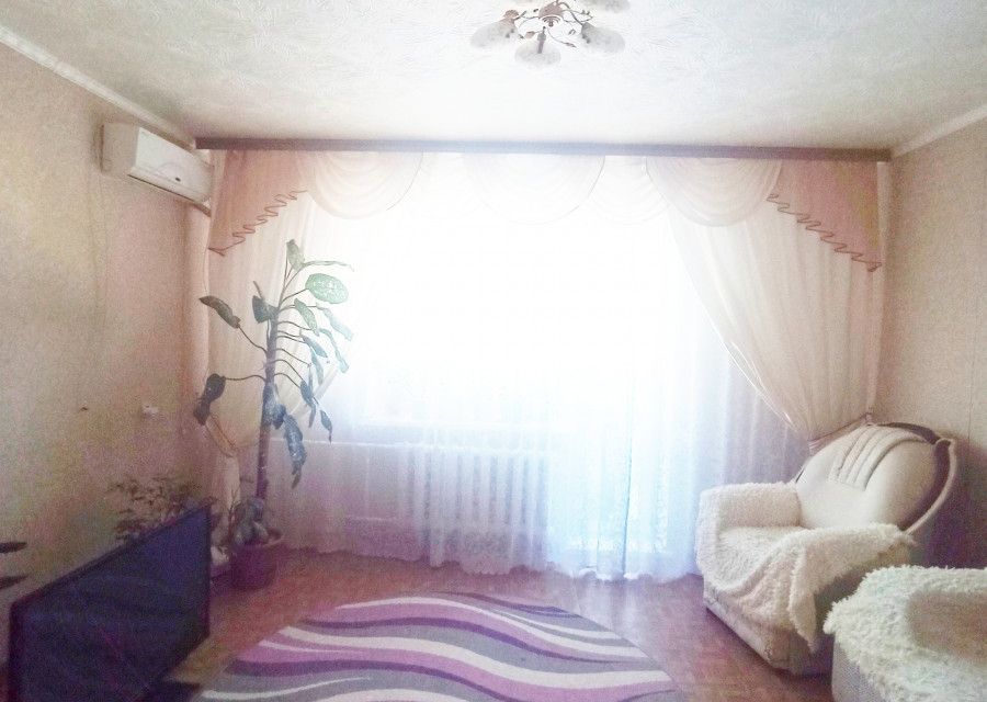 Продаётся 3-комнатная квартира, 65.8 м²