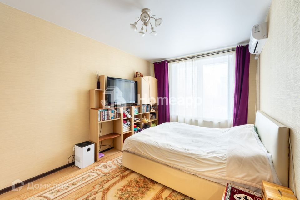 Продаётся 3-комнатная квартира, 75.6 м²