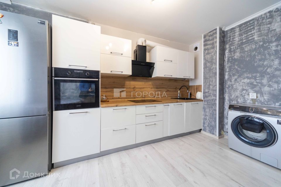 Продаётся 2-комнатная квартира, 65.5 м²