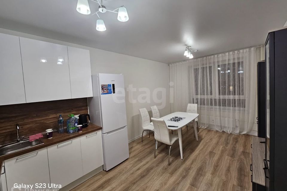 Сдаётся 2-комнатная квартира, 60 м²