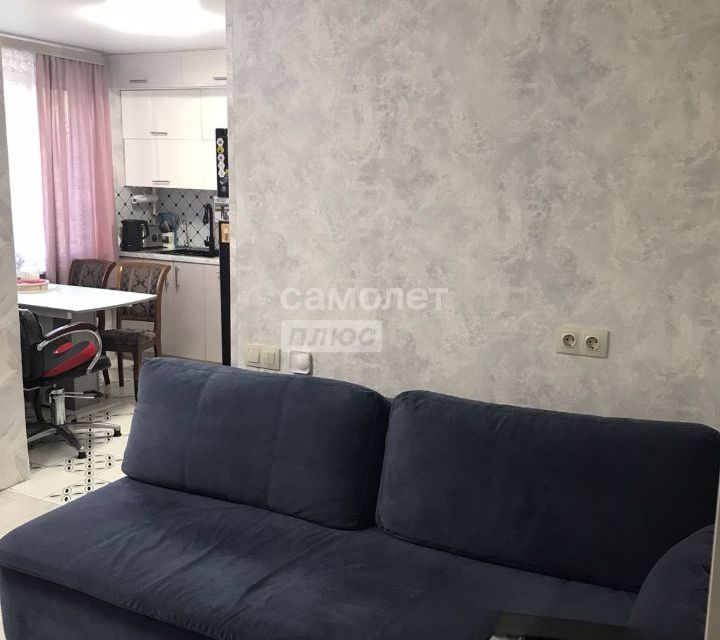 Продаётся 3-комнатная квартира, 77 м²