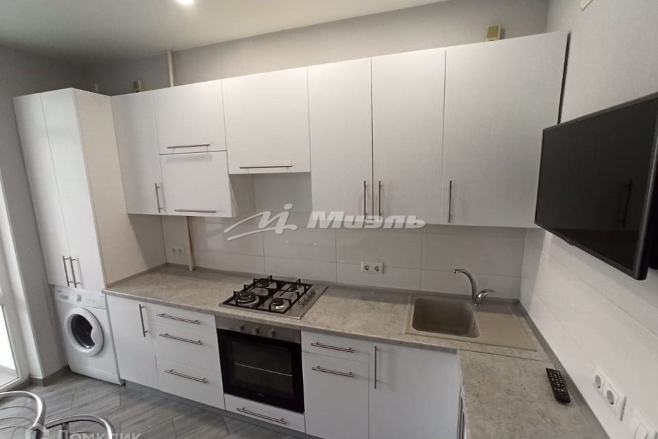 Продаётся 1-комнатная квартира, 38 м²