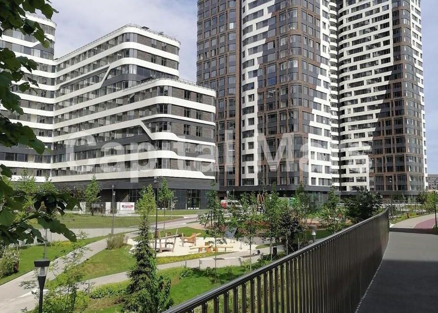 Продаётся 3-комнатная квартира, 82.4 м²