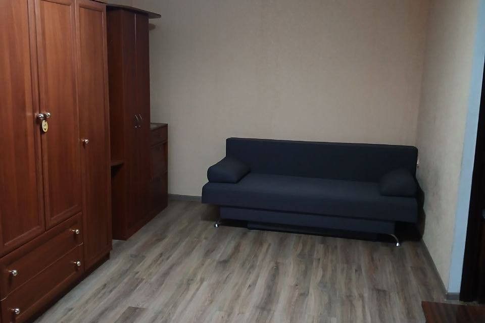 Продаётся 2-комнатная квартира, 42.7 м²