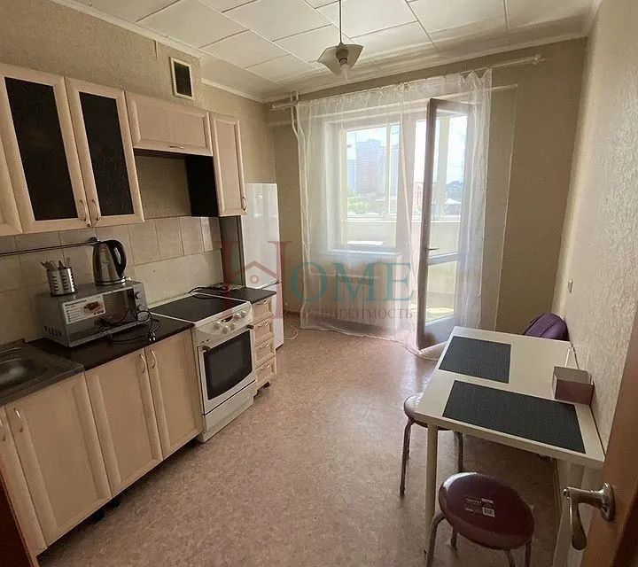 Сдаётся 1-комнатная квартира, 40 м²