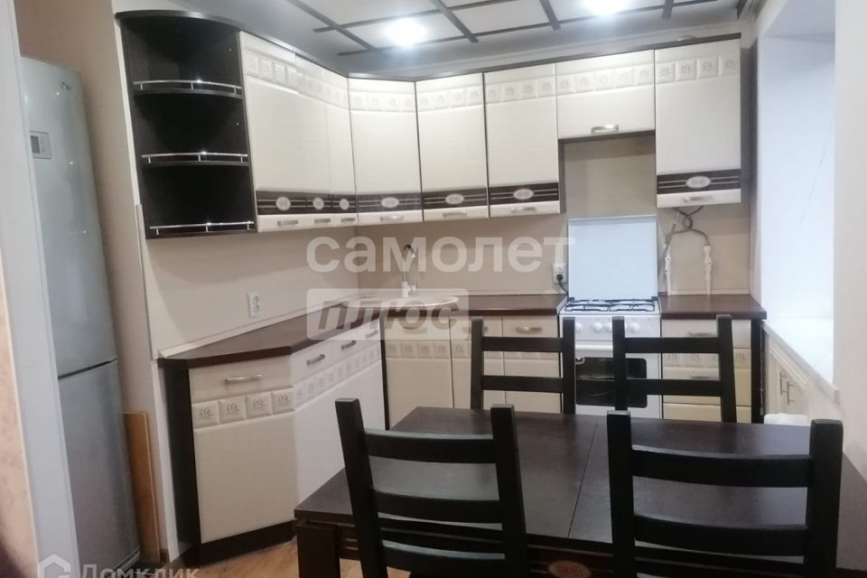 Продаётся 2-комнатная квартира, 42.8 м²