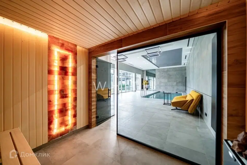 Продаётся 3-этажный дом, 600 м²