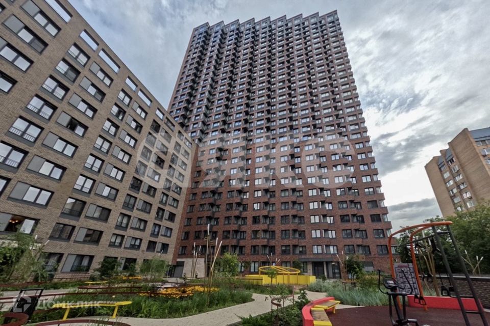 Продаётся 2-комнатная квартира, 65.9 м²