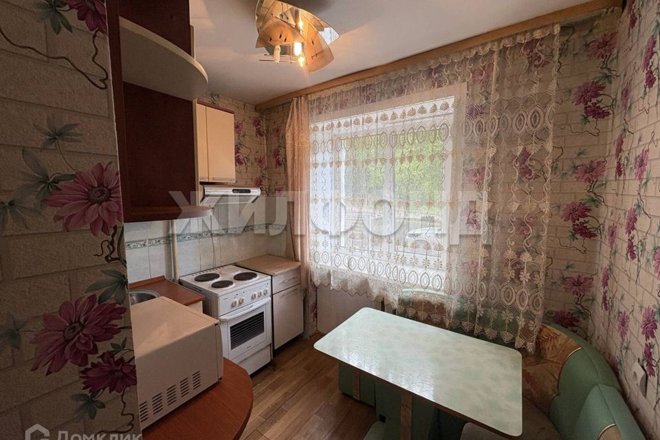 Продаётся 3-комнатная квартира, 57.8 м²