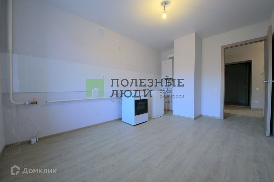 Продаётся 1-комнатная квартира, 43 м²