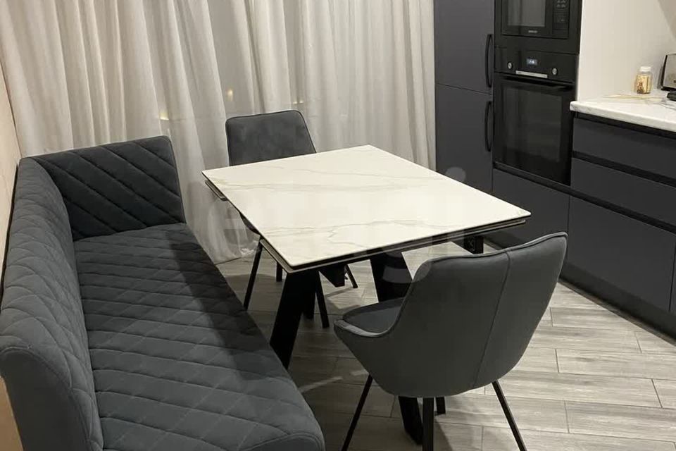 Продаётся 2-комнатная квартира, 60 м²