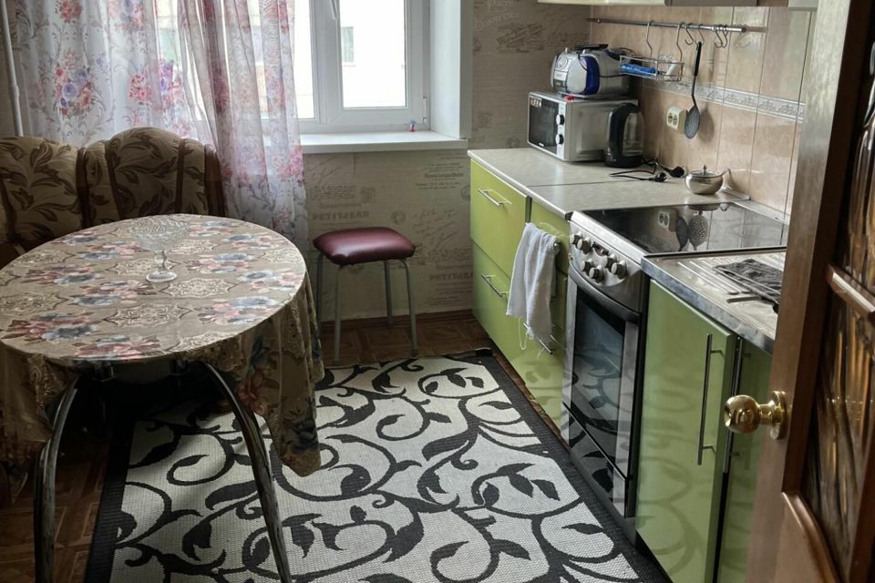 Сдаётся 2-комнатная квартира, 55 м²