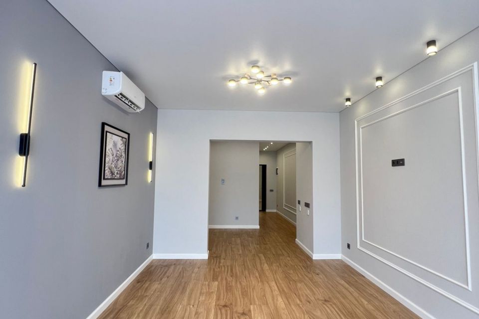 Продаётся 1-комнатная квартира, 42 м²