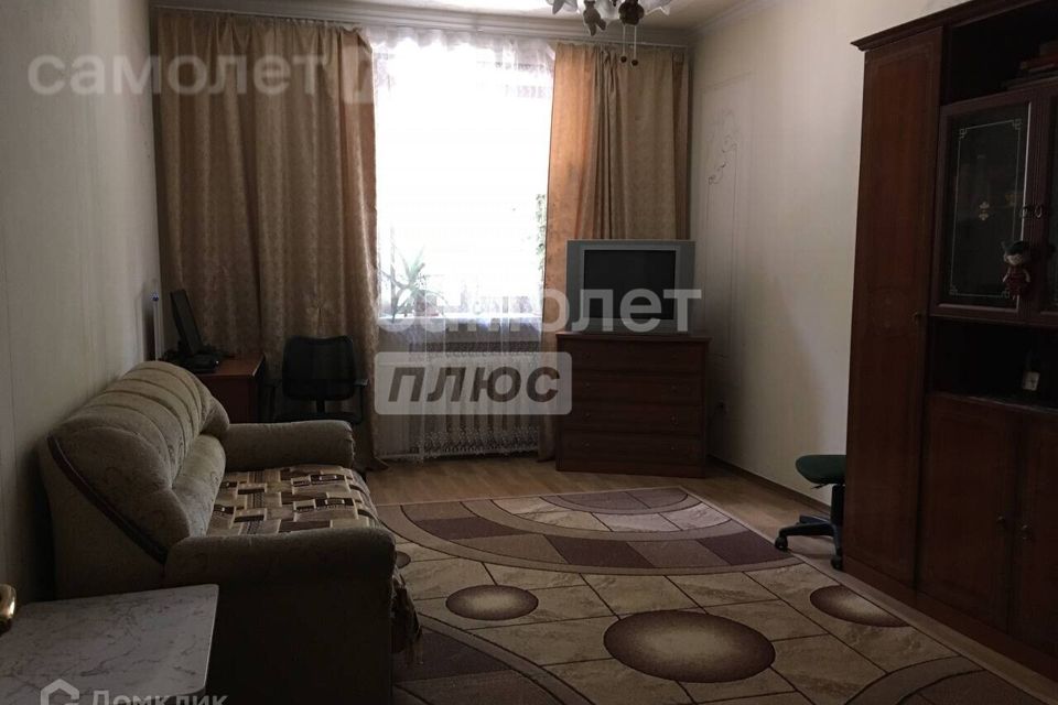 Продаётся 4-комнатная квартира, 94 м²