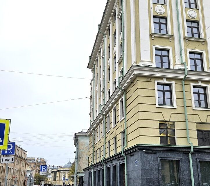 Продаётся 2-комнатная квартира, 67.7 м²