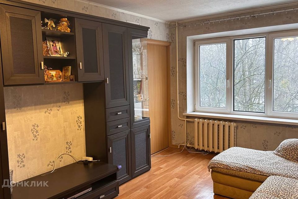 Продаётся 4-комнатная квартира, 64 м²