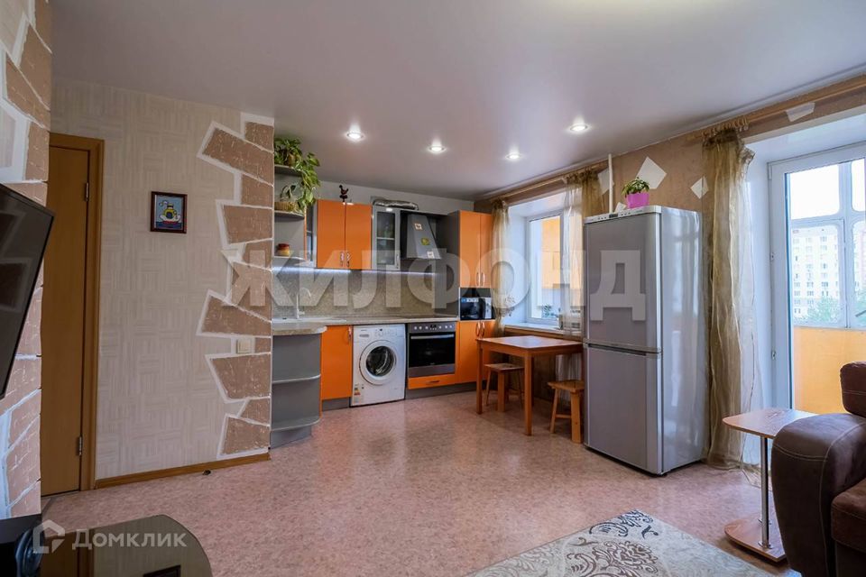 Продаётся 3-комнатная квартира, 60.5 м²