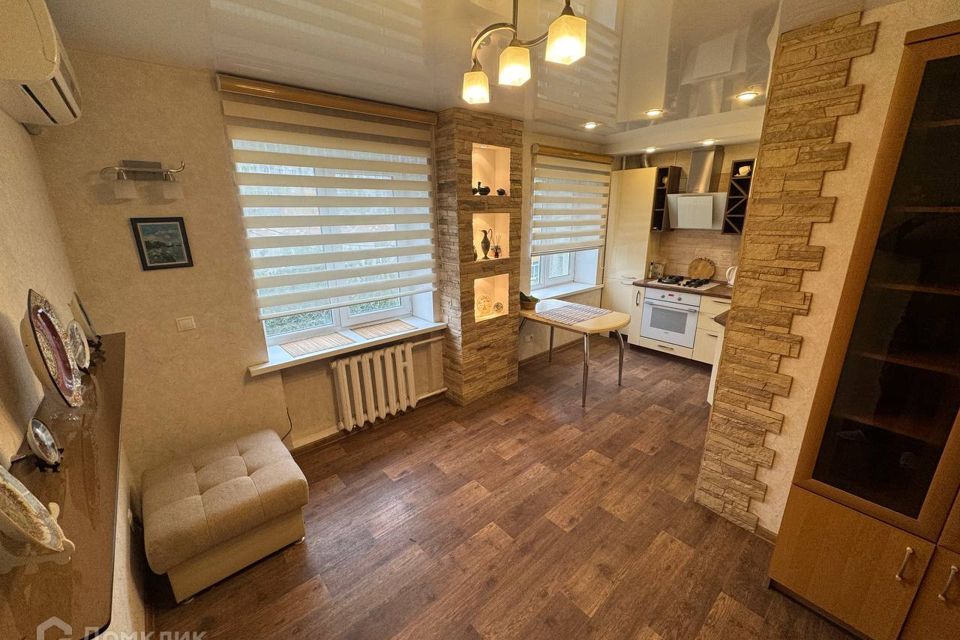 Продаётся 2-комнатная квартира, 61.9 м²