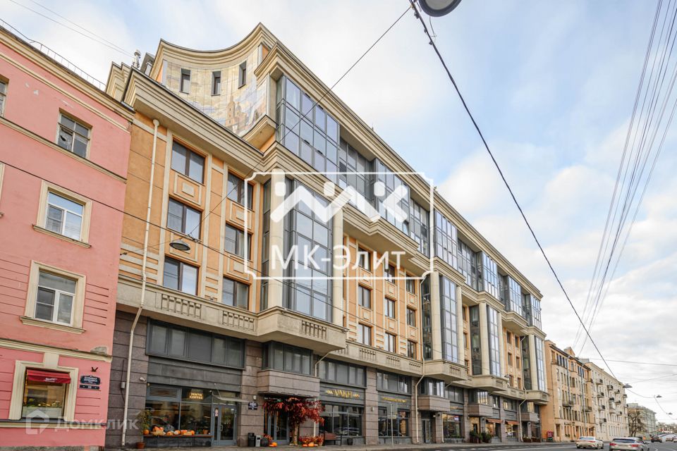 Продаётся 2-комнатная квартира, 143 м²