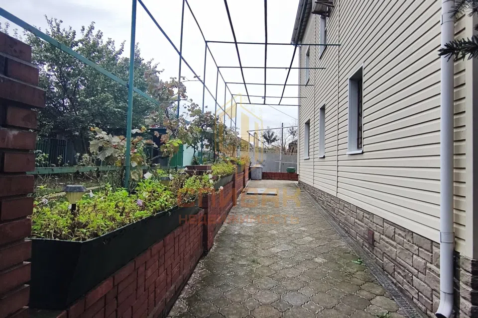 Продаётся 2-этажный дом, 160.4 м²