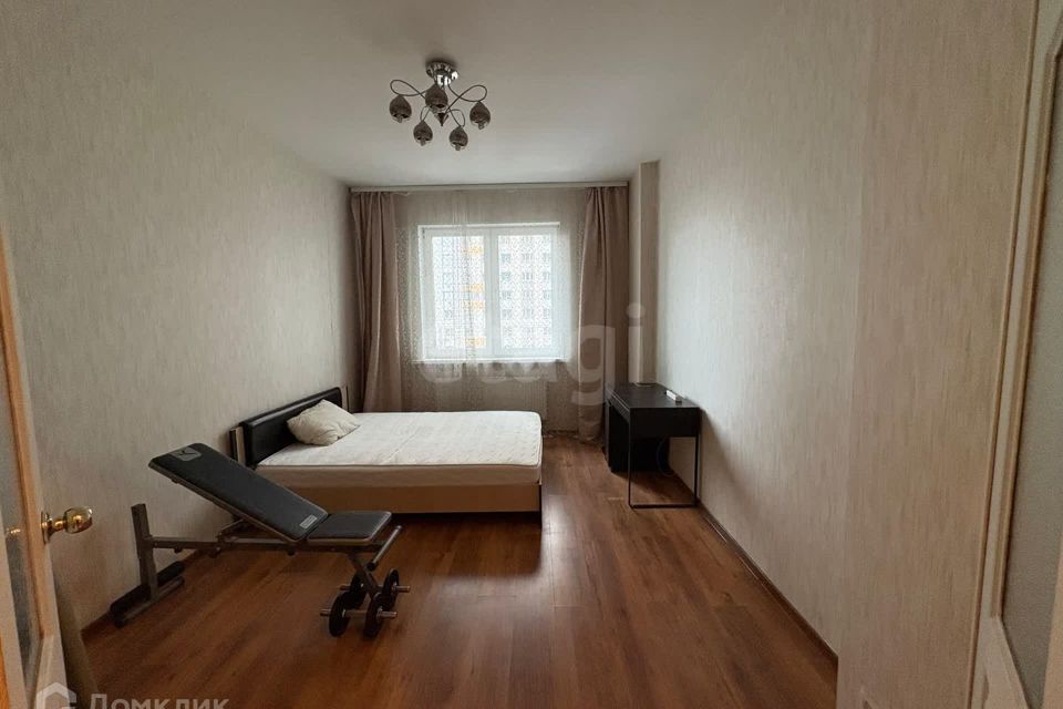 Продаётся 1-комнатная квартира, 35.9 м²