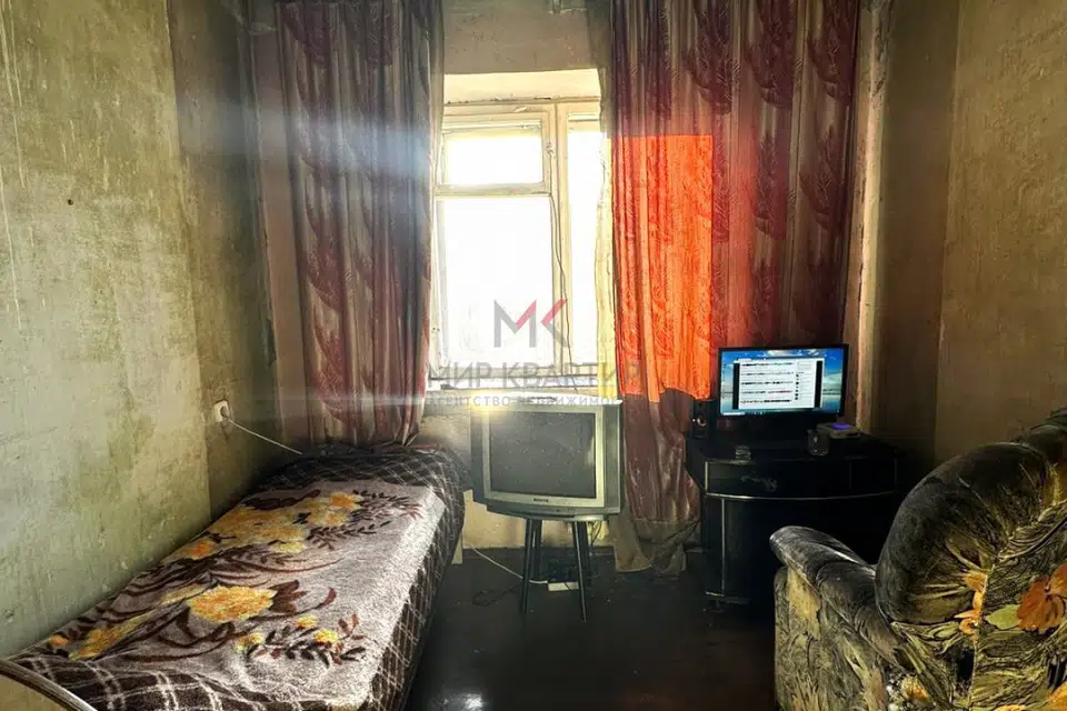 Продаётся 4-комнатная квартира, 74.3 м²
