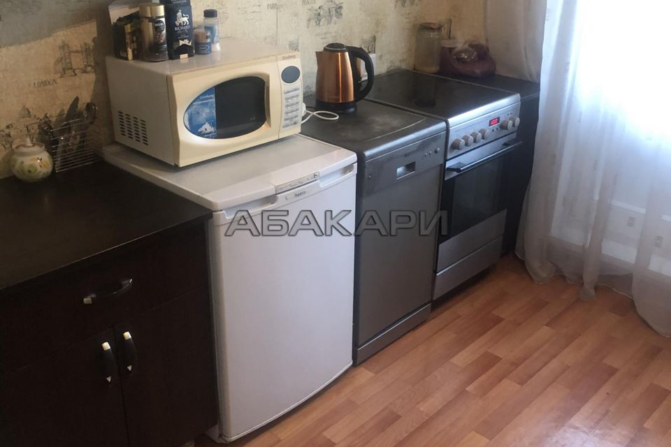 Сдаётся 1-комнатная квартира, 42 м²
