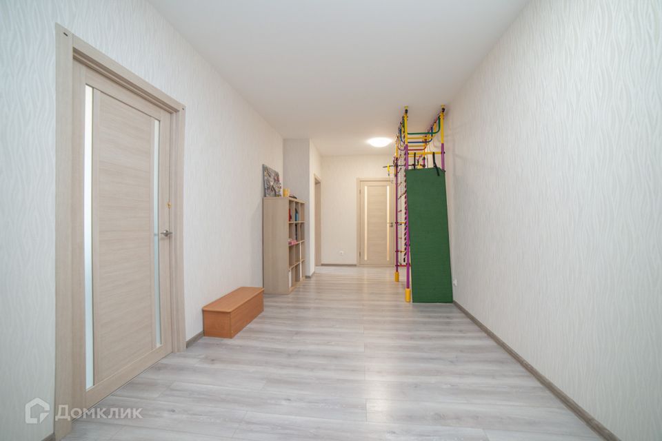 Продаётся 3-комнатная квартира, 96.3 м²