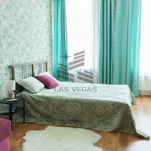 Сдаётся 2-комнатная квартира, 75 м²