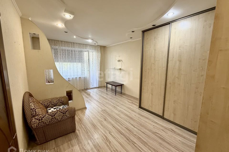 Продаётся 1-комнатная квартира, 37.8 м²