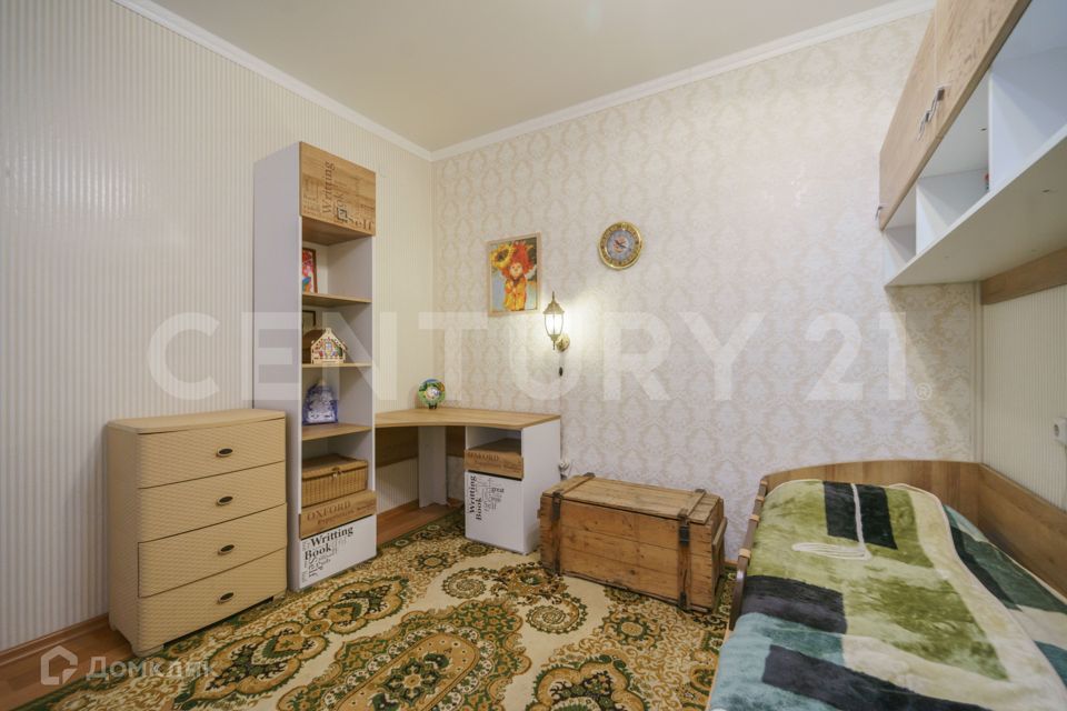 Продаётся 1-комнатная квартира, 82.6 м²