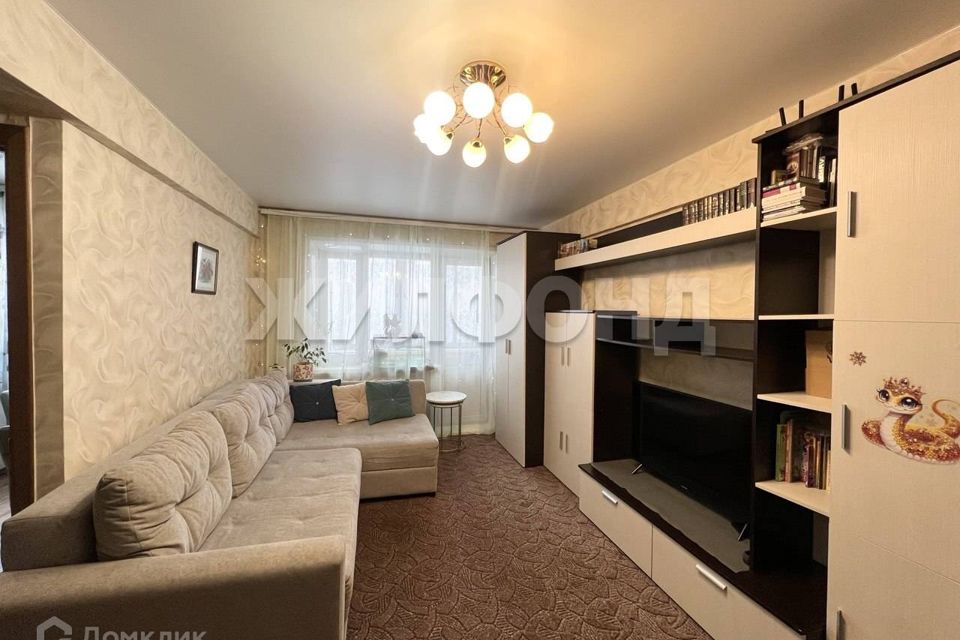 Продаётся 3-комнатная квартира, 59.8 м²