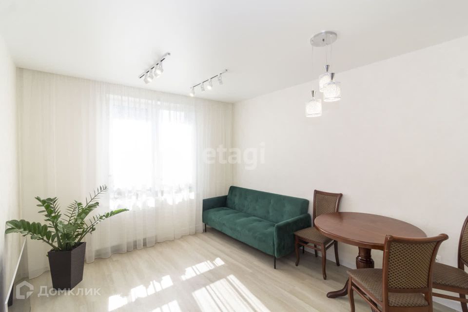 Продаётся 2-комнатная квартира, 61.2 м²
