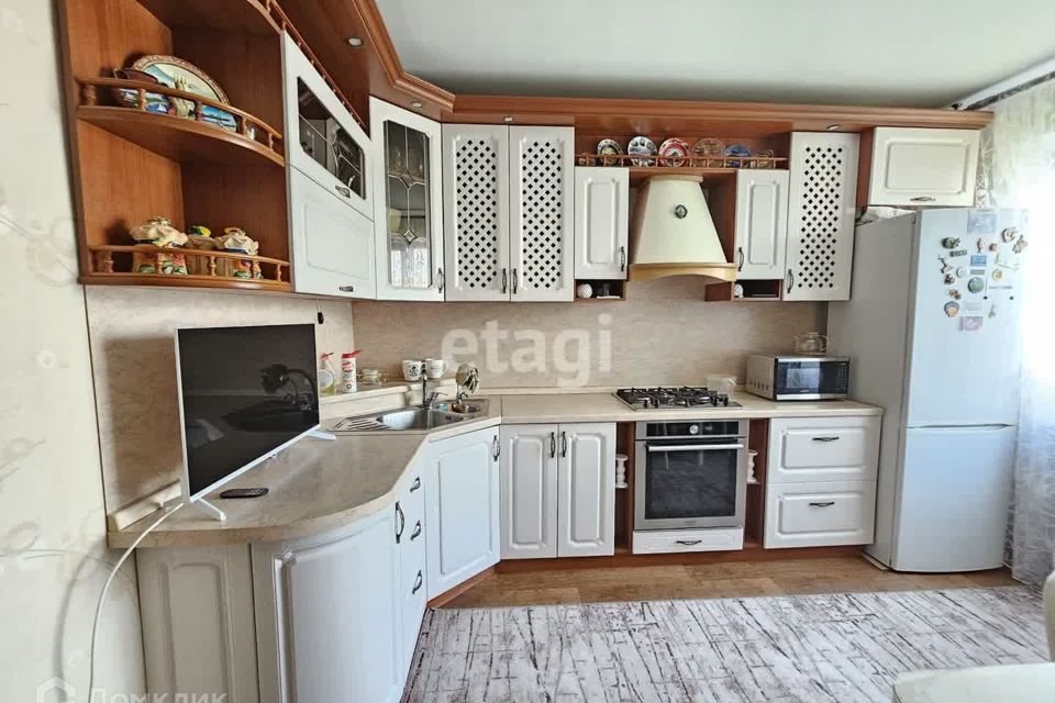 Продаётся 2-комнатная квартира, 64.2 м²