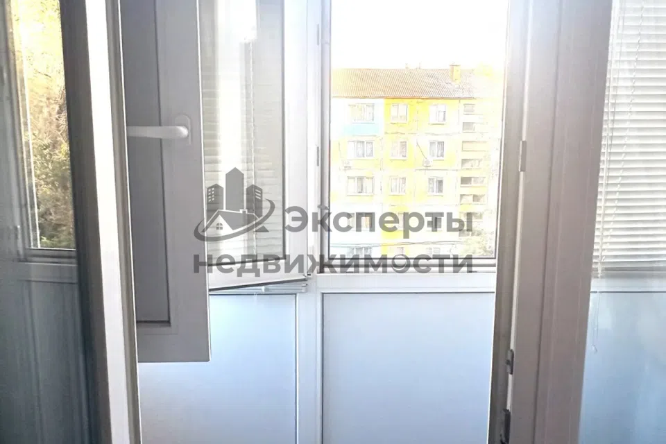 Продаётся 3-комнатная квартира, 60.8 м²