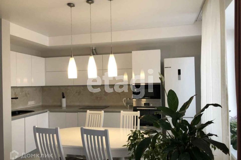 Сдаётся 3-комнатная квартира, 79 м²