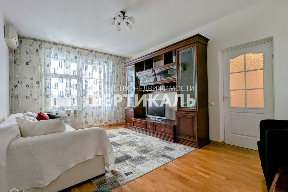 Сдаётся 2-комнатная квартира, 75 м²