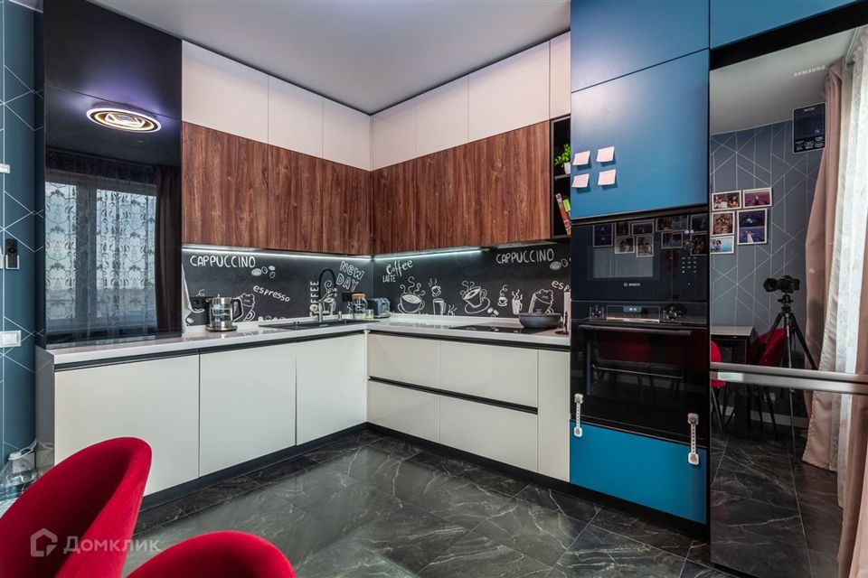 Продаётся 3-комнатная квартира, 87 м²