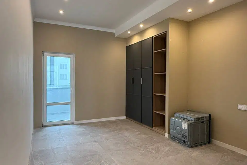 Продаётся 4-комнатная квартира, 193.4 м²