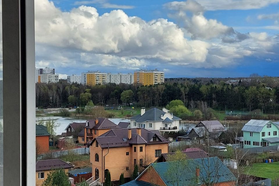 Сдаётся 2-комнатная квартира, 58 м²