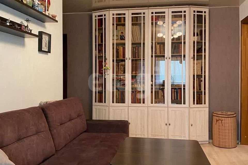 Продаётся 3-комнатная квартира, 55.8 м²