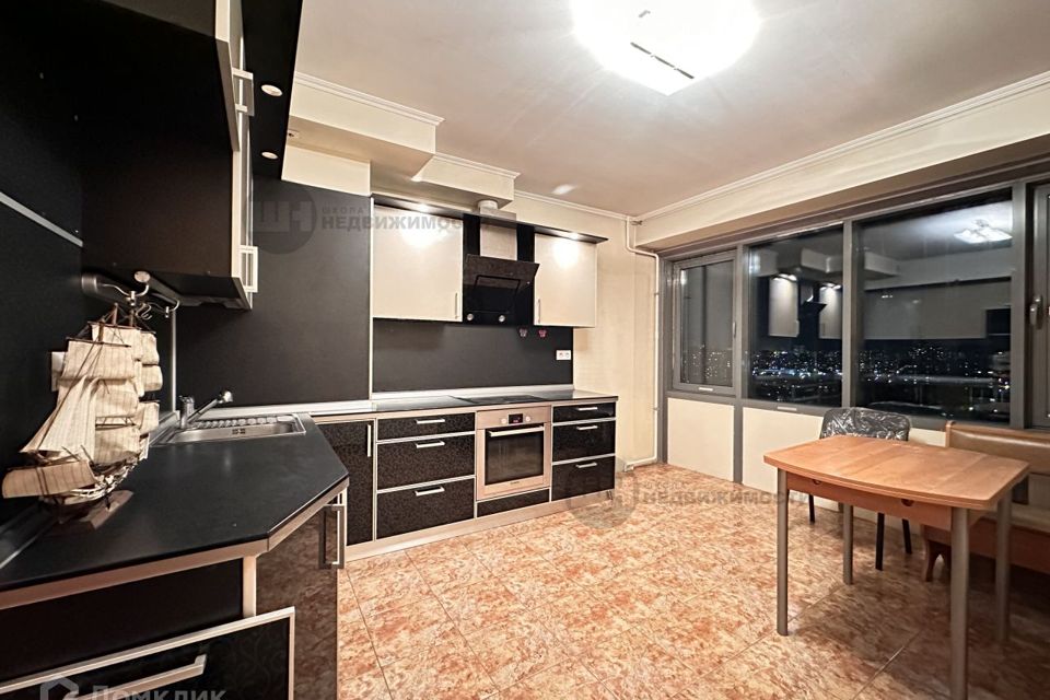 Продаётся 2-комнатная квартира, 62.6 м²